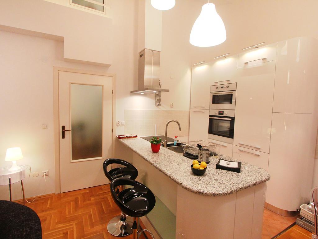 Apartment Cindy Lovran Eksteriør billede