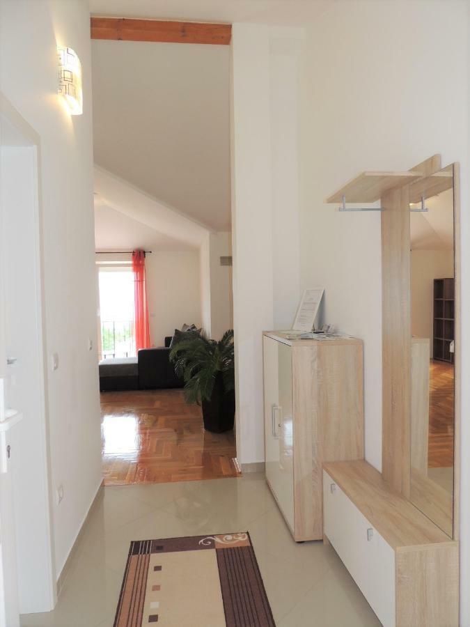 Apartment Cindy Lovran Eksteriør billede